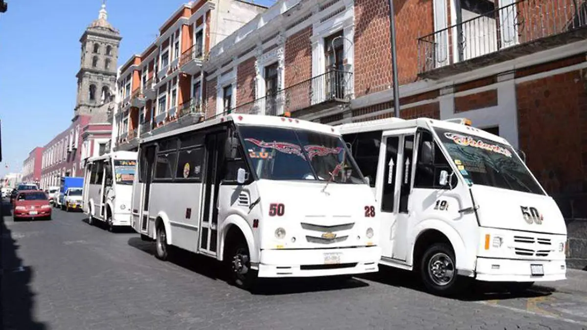 cuatro presuntos extorsionadores de choferes del transporte público fueron detenidos por policías estatales